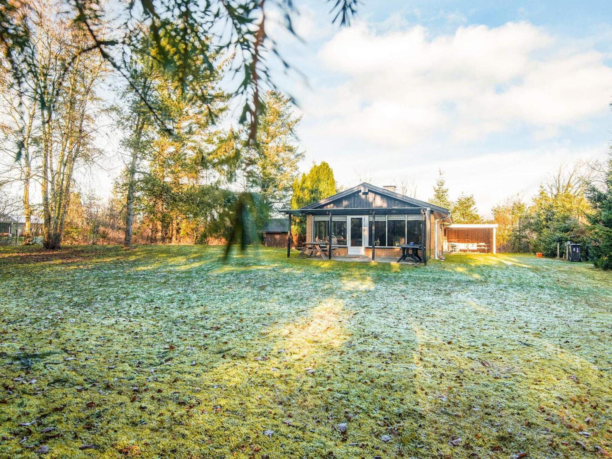 2 Person Holiday Home In Tarm Fjerbæk エクステリア 写真