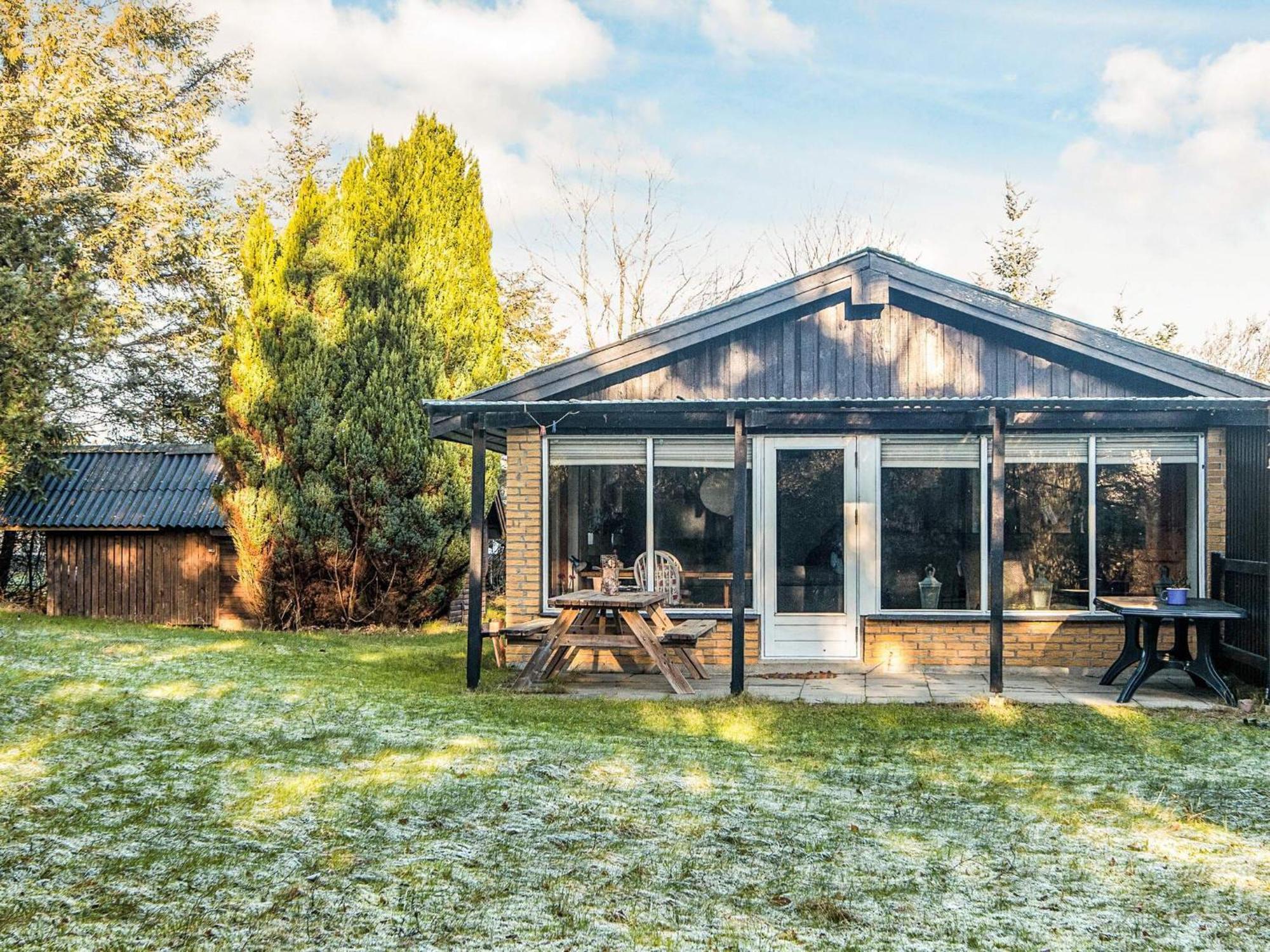 2 Person Holiday Home In Tarm Fjerbæk エクステリア 写真