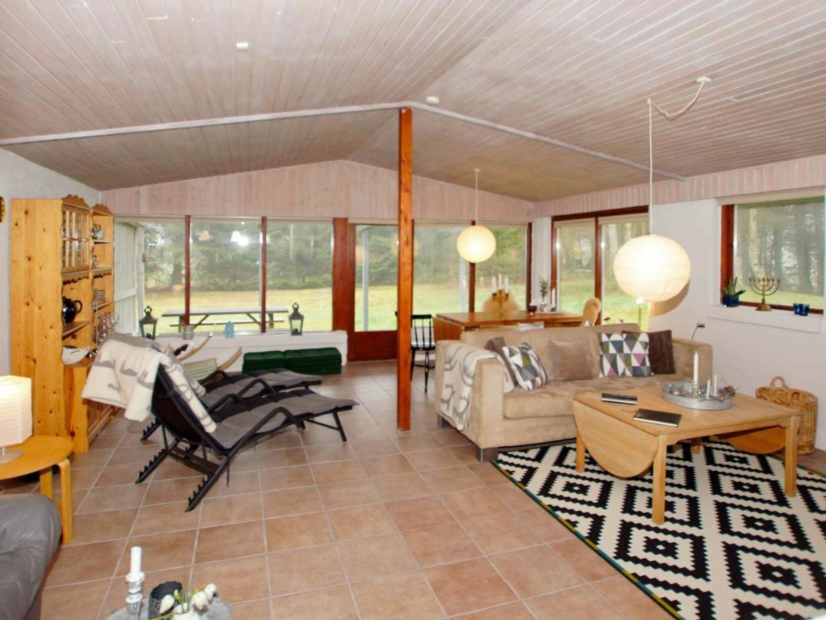 2 Person Holiday Home In Tarm Fjerbæk エクステリア 写真