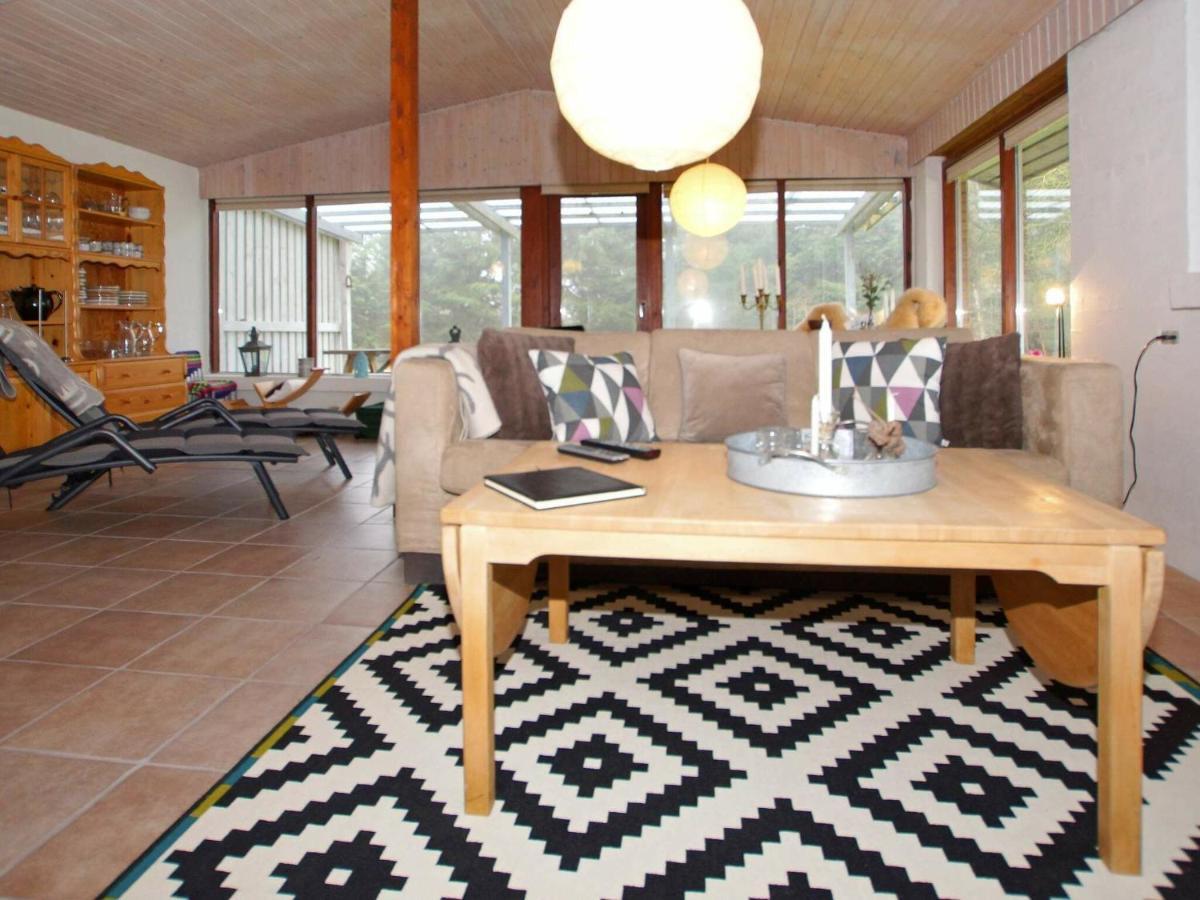 2 Person Holiday Home In Tarm Fjerbæk エクステリア 写真